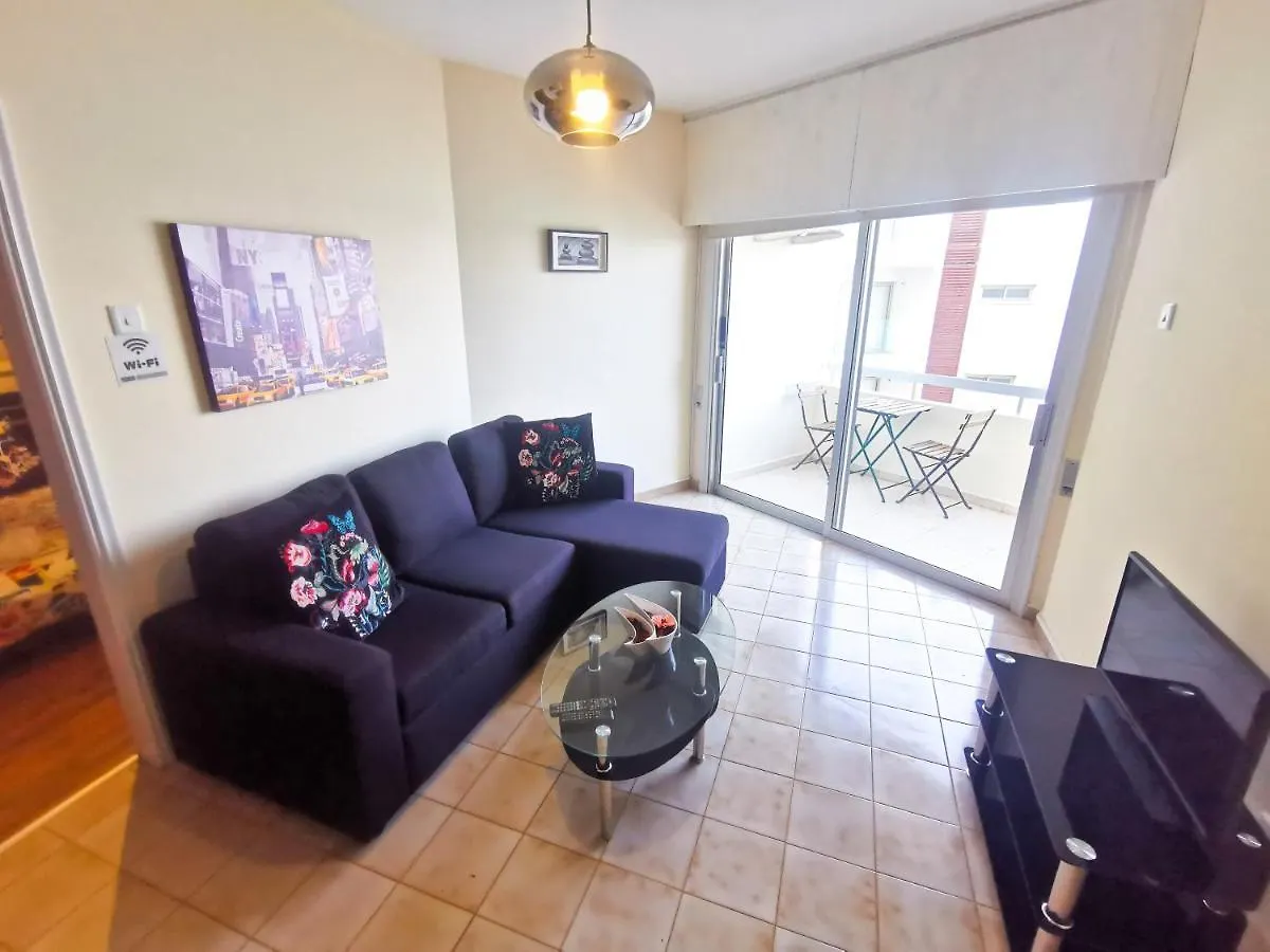 Flirty Flamingo Seaview Seafront Apartment Lárnaka 0*,